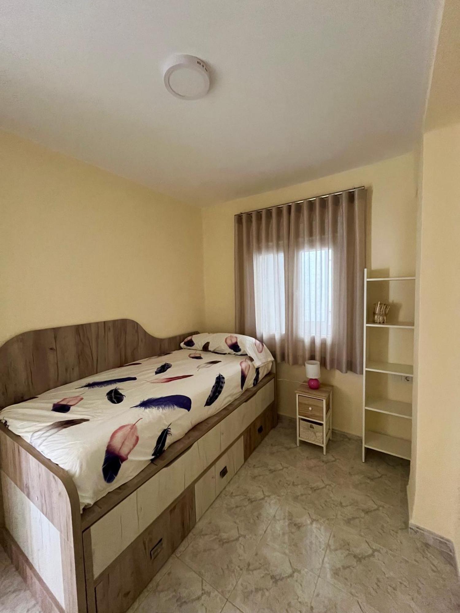 דירות Wonderful Flat With Seaview In נרחה מראה חיצוני תמונה