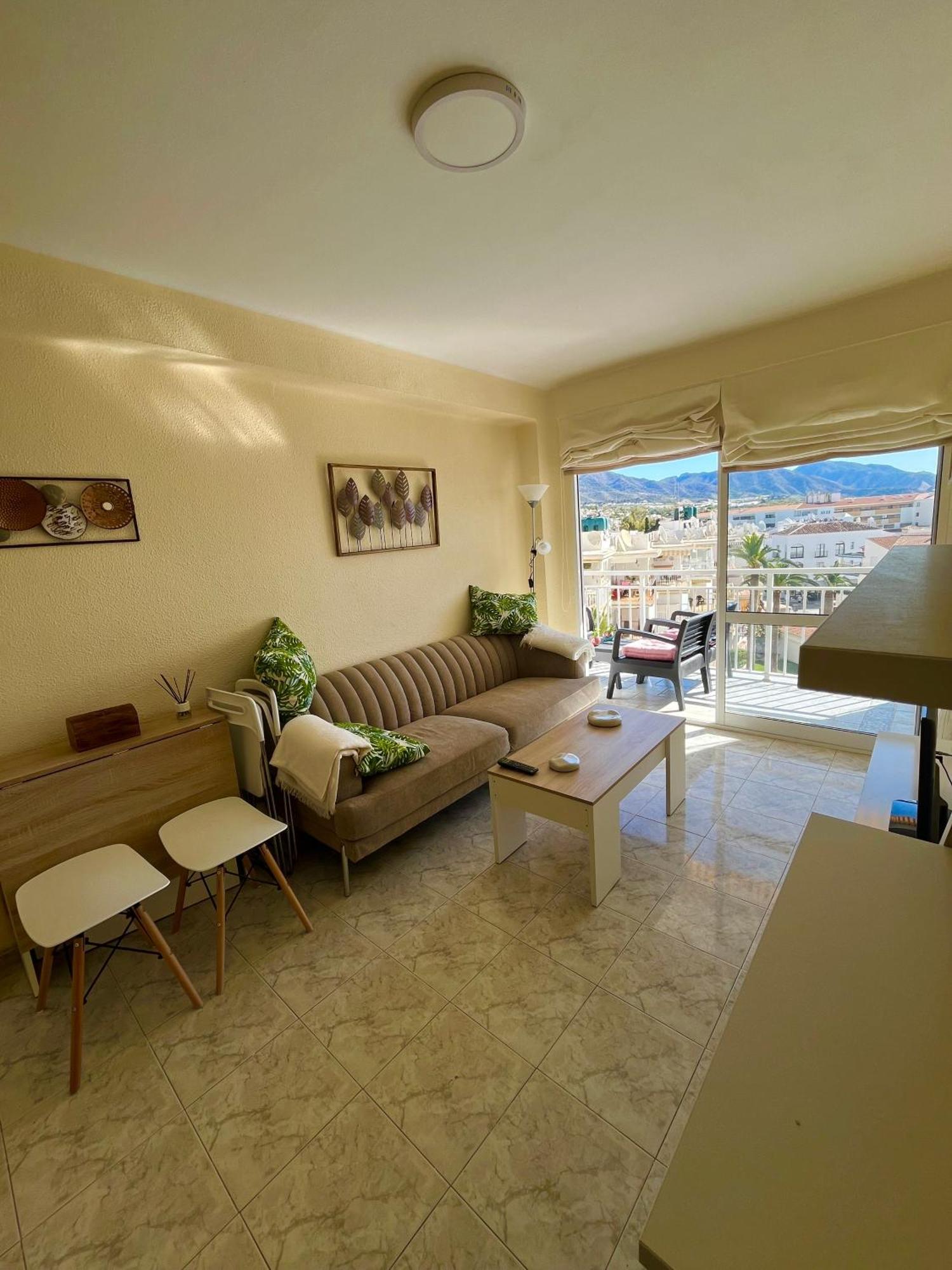דירות Wonderful Flat With Seaview In נרחה מראה חיצוני תמונה